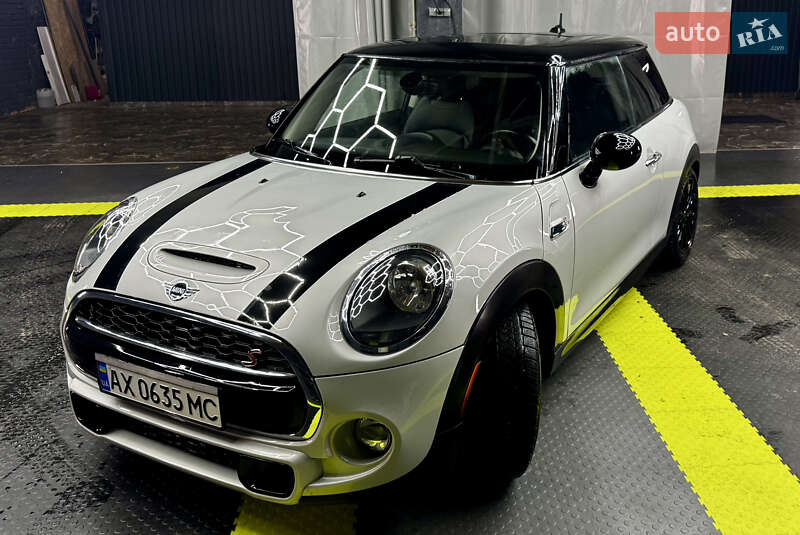 Хэтчбек MINI Cooper 2018 в Киеве
