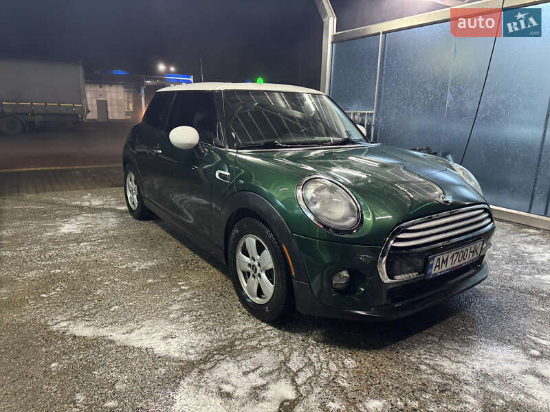 Хэтчбек MINI Cooper 2014 в Киеве фото 2 Хэтчбек MINI Cooper 2014 в Киеве