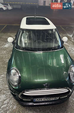 Хэтчбек MINI Cooper 2014 в Киеве