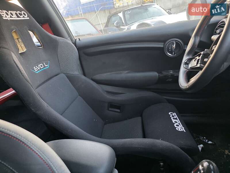 Хэтчбек MINI Cooper 2021 в Киеве фото 9 Хэтчбек MINI Cooper 2021 в Киеве