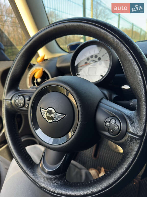 Хэтчбек MINI Cooper 2012 в Ивано-Франковске