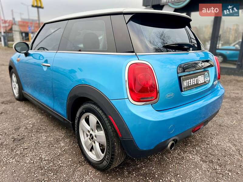 Хэтчбек MINI Cooper 2016 в Киеве