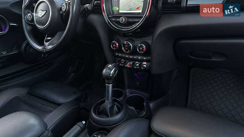 Хэтчбек MINI Cooper 2019 в Житомире фото 23 Хэтчбек MINI Cooper 2019 в Житомире