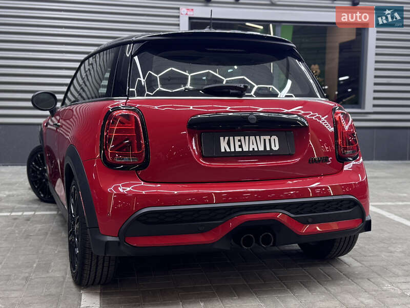 Хэтчбек MINI Cooper 2023 в Киеве