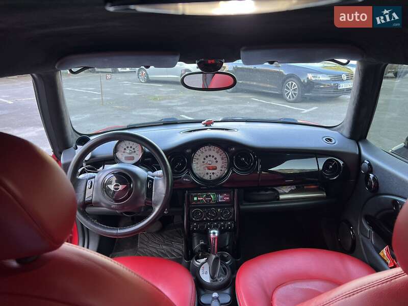 Хэтчбек MINI Cooper 2003 в Вишневом