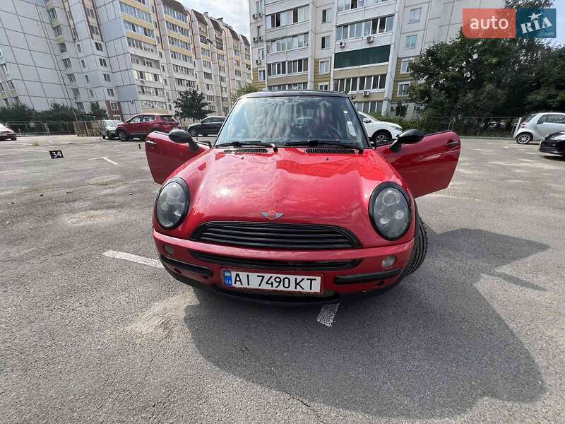 Хэтчбек MINI Cooper 2003 в Вишневом