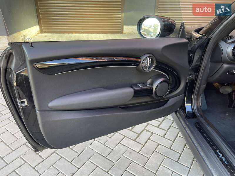 Хэтчбек MINI Cooper 2022 в Хмельницком