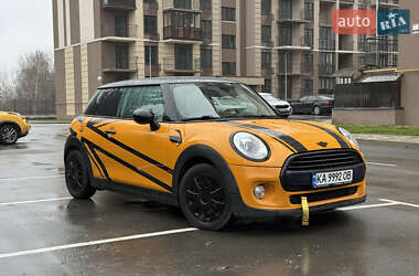 Хэтчбек MINI Cooper 2016 в Киеве