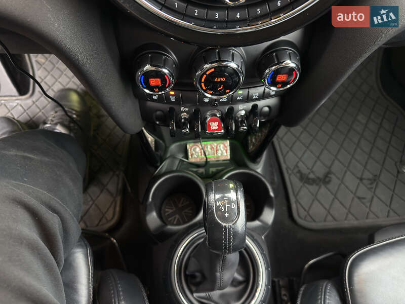 Хэтчбек MINI Cooper 2016 в Киеве