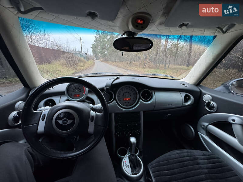 Хэтчбек MINI Cooper 2004 в Киеве