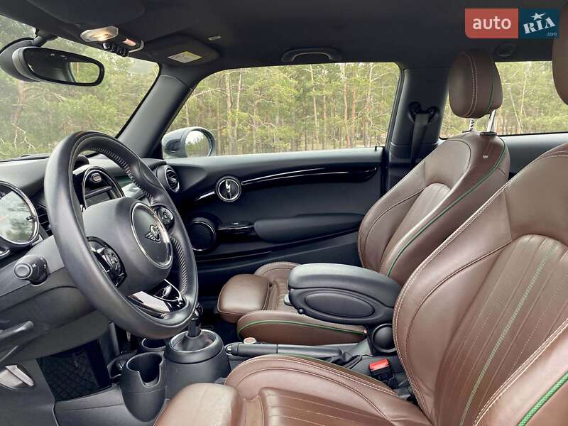 Хэтчбек MINI Cooper 2019 в Киеве