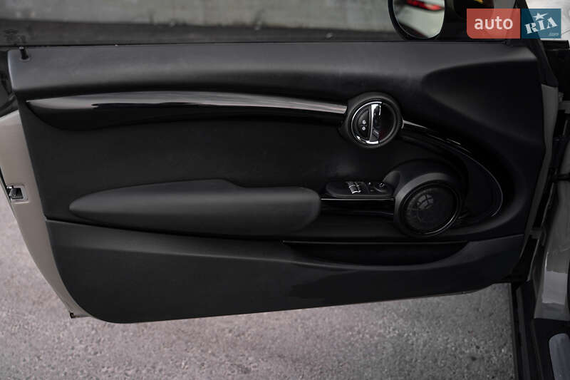 Хэтчбек MINI Cooper 2018 в Киеве