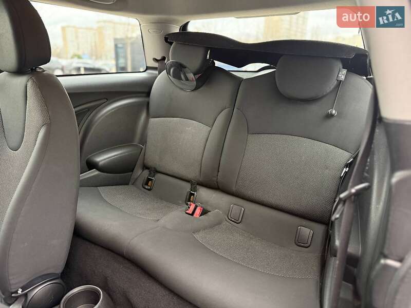 Хэтчбек MINI Cooper 2010 в Киеве фото 11 Хэтчбек MINI Cooper 2010 в Киеве