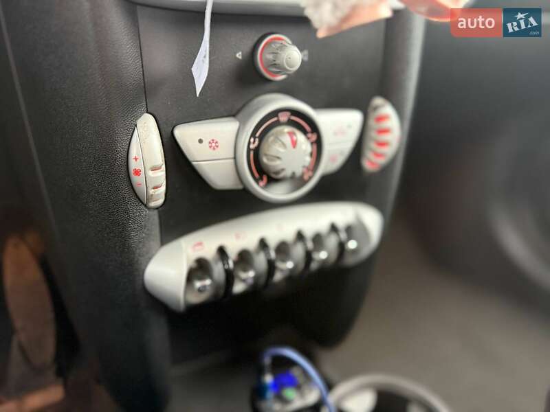 Хэтчбек MINI Cooper 2010 в Киеве фото 19 Хэтчбек MINI Cooper 2010 в Киеве