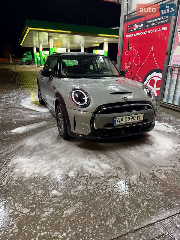 Хэтчбек MINI Cooper 2022 в Киеве