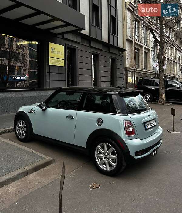 Хэтчбек MINI Cooper 2013 в Одессе