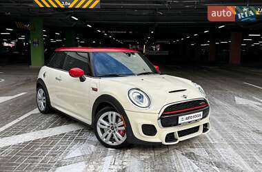 Хэтчбек MINI Cooper 2019 в Киеве