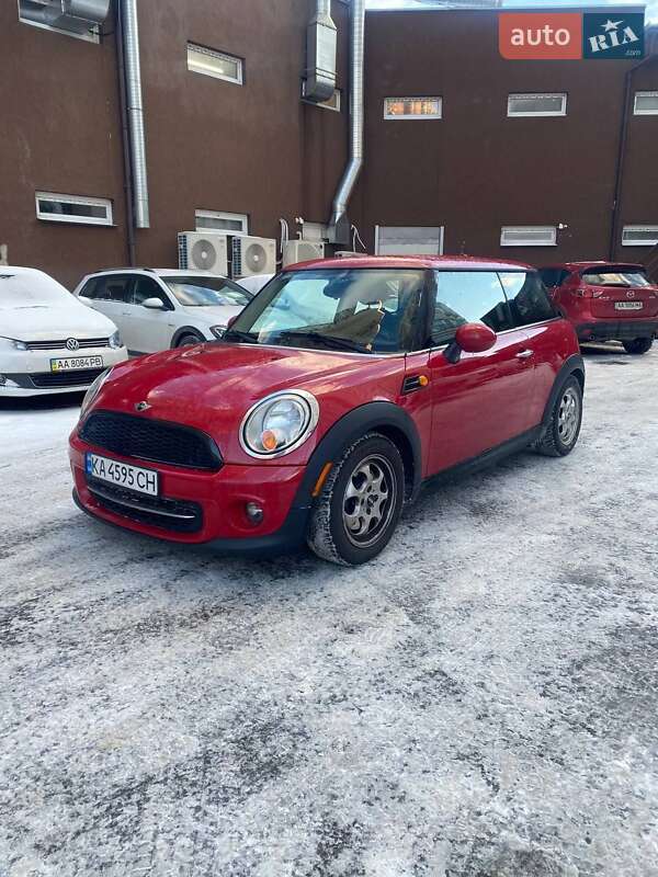 Хэтчбек MINI Cooper 2012 в Киеве