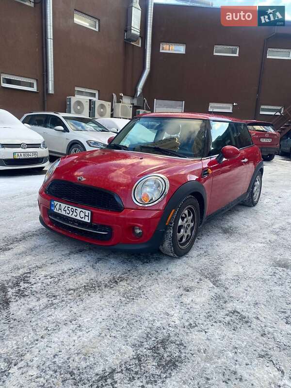 Хэтчбек MINI Cooper 2012 в Киеве