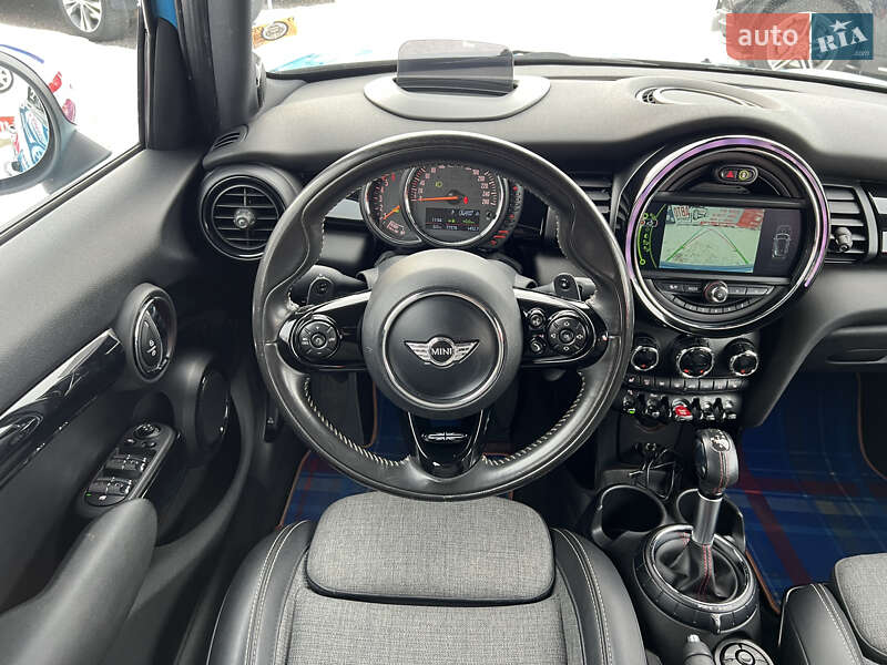 Хэтчбек MINI Cooper 2017 в Черкассах