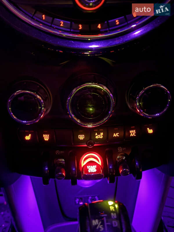 Хэтчбек MINI Cooper 2015 в Киеве