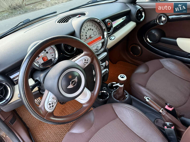 Хэтчбек MINI Cooper 2008 в Ладыжине