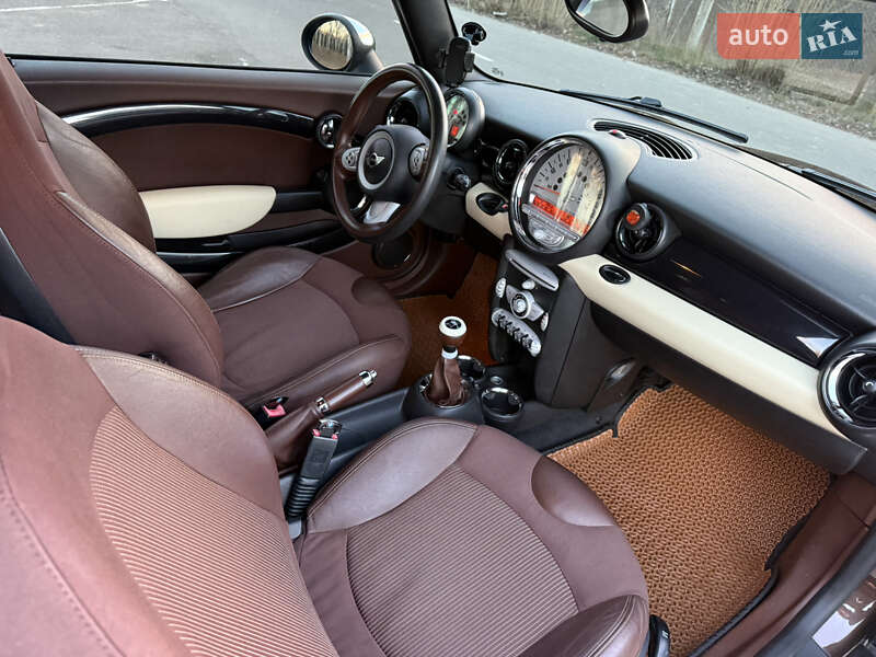 Хэтчбек MINI Cooper 2008 в Ладыжине