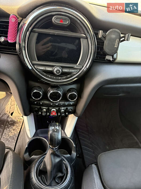 Хэтчбек MINI Cooper 2015 в Киеве