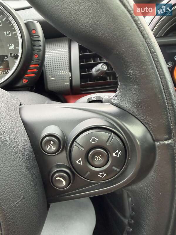 Хэтчбек MINI Cooper 2016 в Днепре