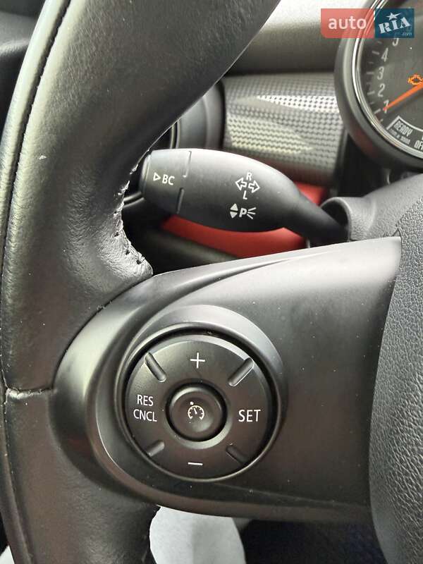 Хэтчбек MINI Cooper 2016 в Днепре