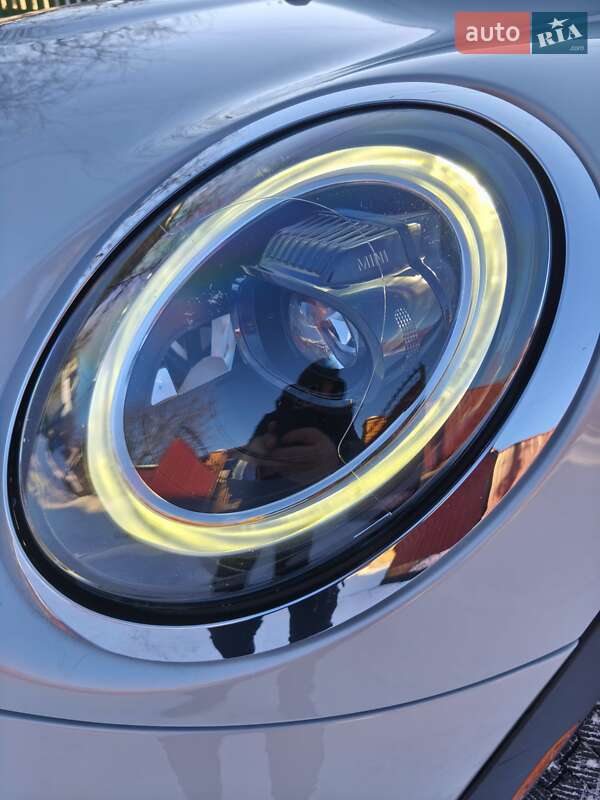 Хэтчбек MINI Cooper 2021 в Коростене