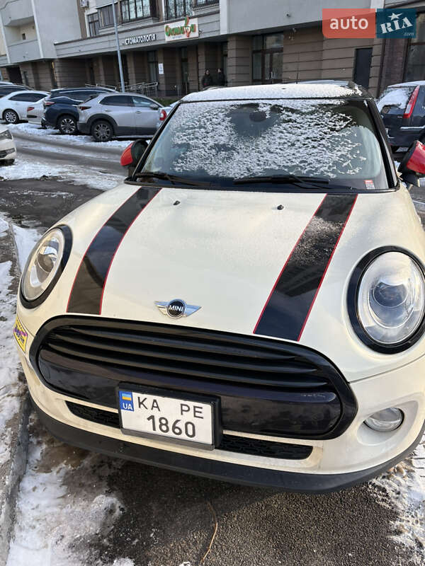 Хэтчбек MINI Cooper 2015 в Киеве