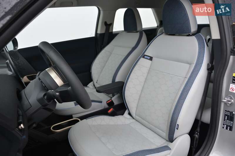 Хэтчбек MINI Cooper 2024 в Киеве