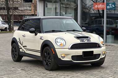 Хэтчбек MINI Cooper 2010 в Днепре