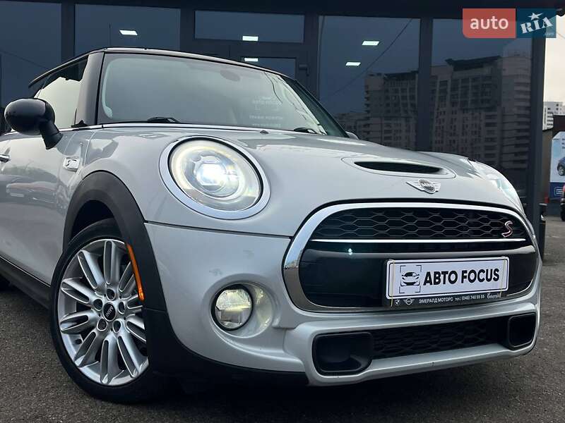 Хетчбек MINI Cooper 2015 в Києві