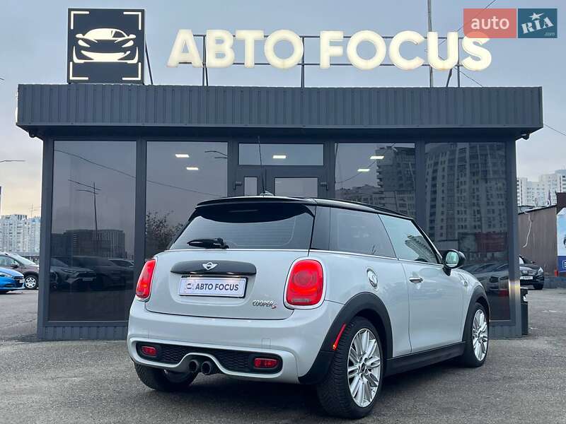 Хетчбек MINI Cooper 2015 в Києві