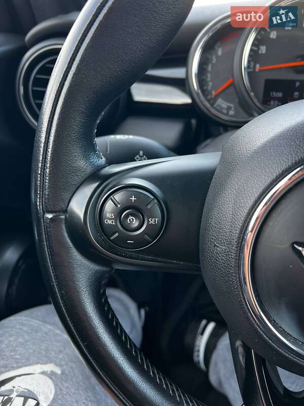 Хетчбек MINI Cooper 2017 в Києві