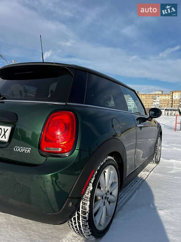 Хетчбек MINI Cooper 2017 в Києві