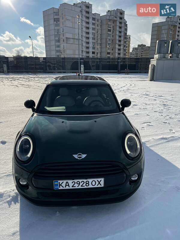 Хетчбек MINI Cooper 2017 в Києві