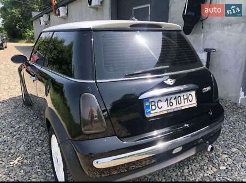 Хетчбек MINI Cooper 2001 в Чернівцях