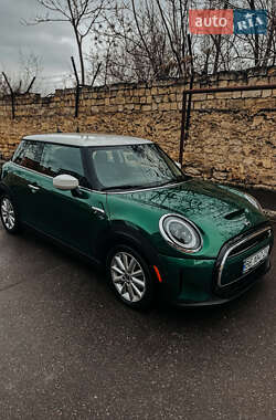 Хэтчбек MINI Cooper 2021 в Николаеве