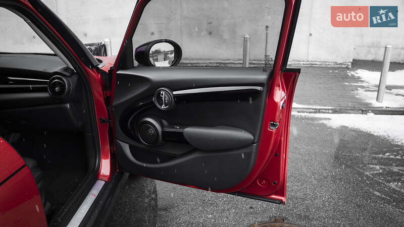 Хэтчбек MINI Cooper 2020 в Киеве