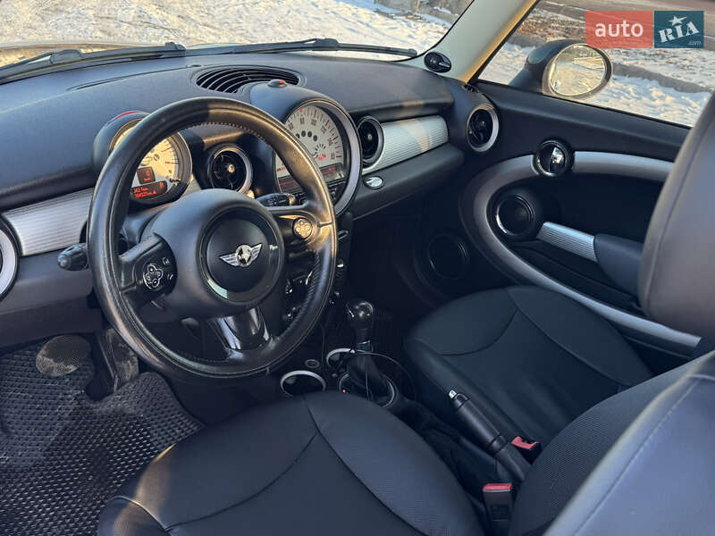 Хетчбек MINI Cooper 2011 в Кривому Розі