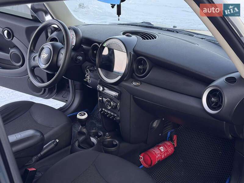 Хэтчбек MINI Cooper 2011 в Ровно