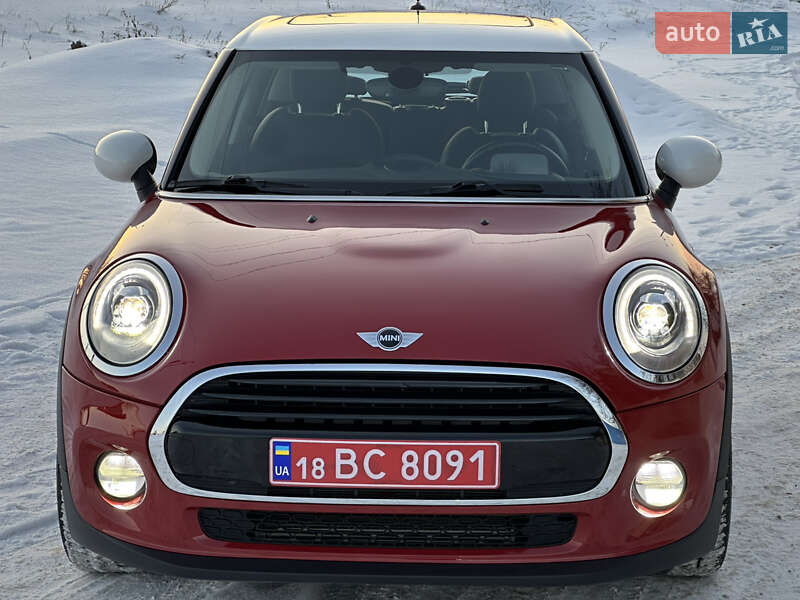 Хетчбек MINI Cooper 2017 в Києві