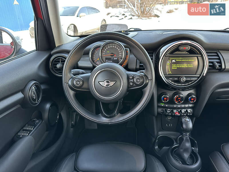 Хетчбек MINI Cooper 2017 в Києві