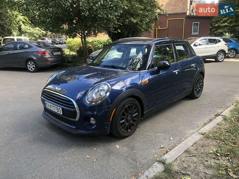 Хэтчбек MINI Cooper 2016 в Киеве