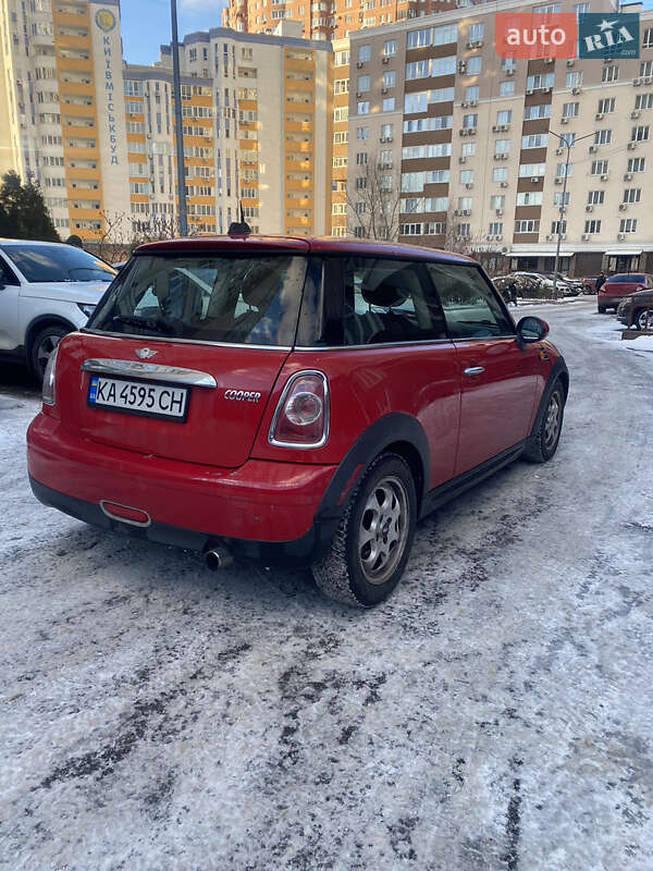 Хэтчбек MINI Cooper 2012 в Киеве