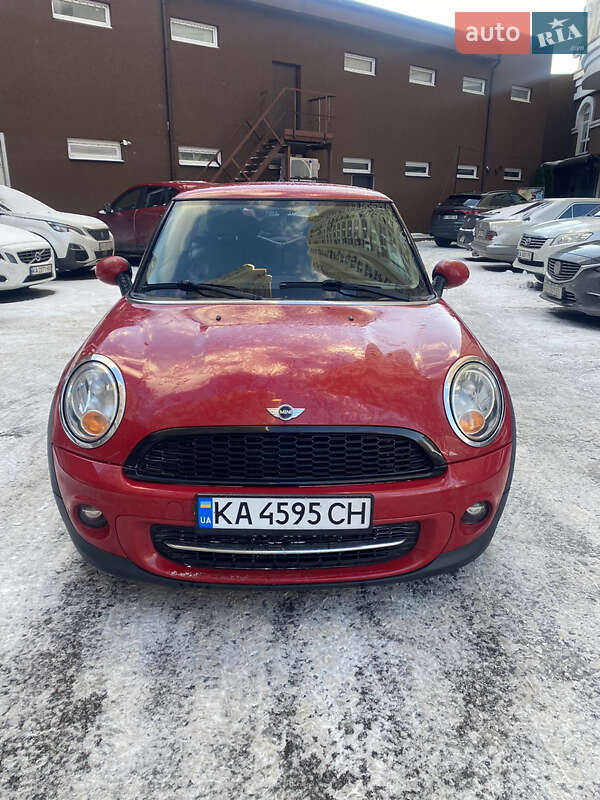 Хэтчбек MINI Cooper 2012 в Киеве