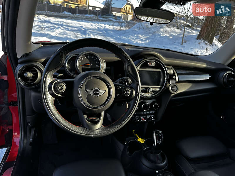 Хетчбек MINI Cooper 2020 в Ужгороді